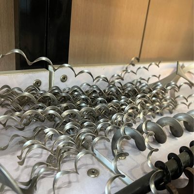 قیمت خوب آسان کار کردن ناقل پیچ دارنده سنگینی استیل منگنز اسپیرال ناقل تیغه فولاد ضد زنگ تجهیزات ساختمانی / ماینینگ قطعات جایگزین آنلاین